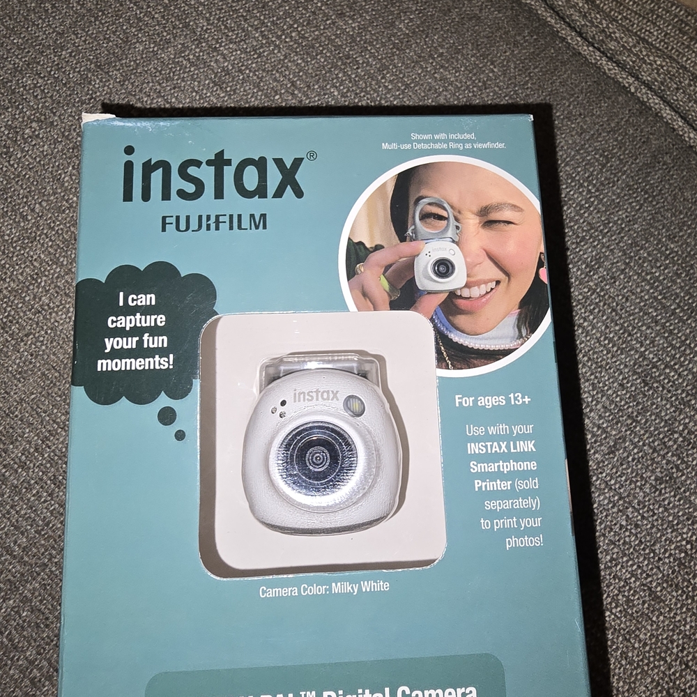 Fujifilm Instax Mini Camera in White
